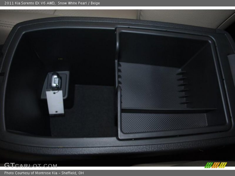 Snow White Pearl / Beige 2011 Kia Sorento EX V6 AWD