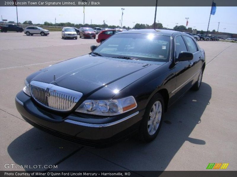 Black / Black 2009 Lincoln Town Car Signature Limited