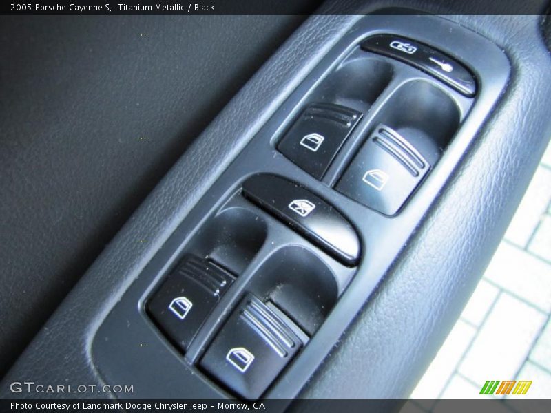 Titanium Metallic / Black 2005 Porsche Cayenne S