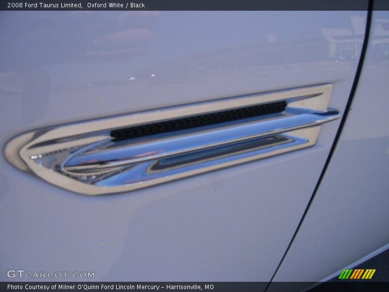 Oxford White / Black 2008 Ford Taurus Limited