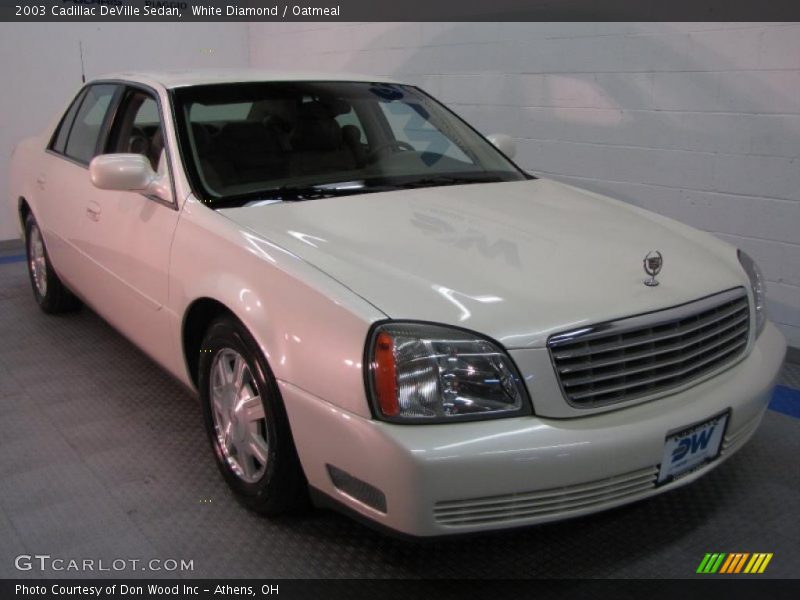 White Diamond / Oatmeal 2003 Cadillac DeVille Sedan
