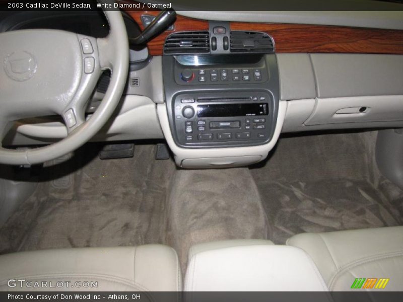 White Diamond / Oatmeal 2003 Cadillac DeVille Sedan