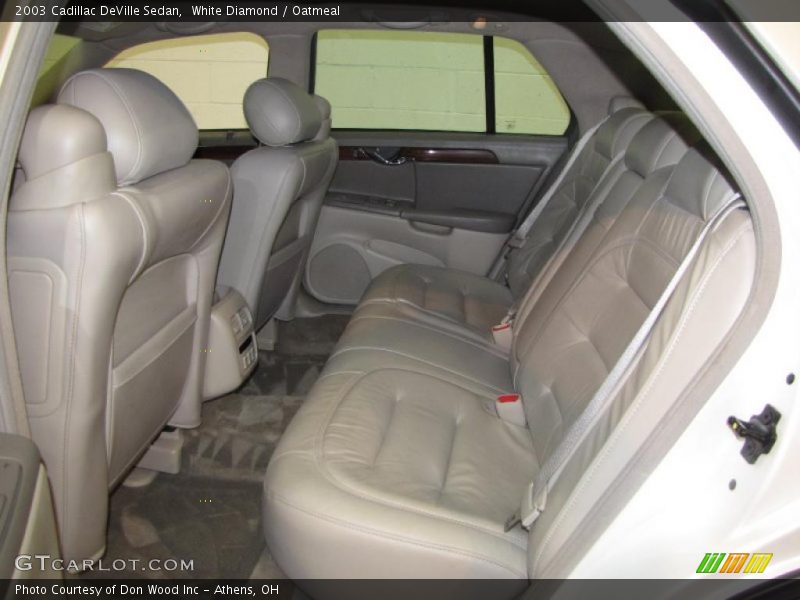 White Diamond / Oatmeal 2003 Cadillac DeVille Sedan