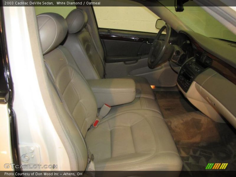 White Diamond / Oatmeal 2003 Cadillac DeVille Sedan