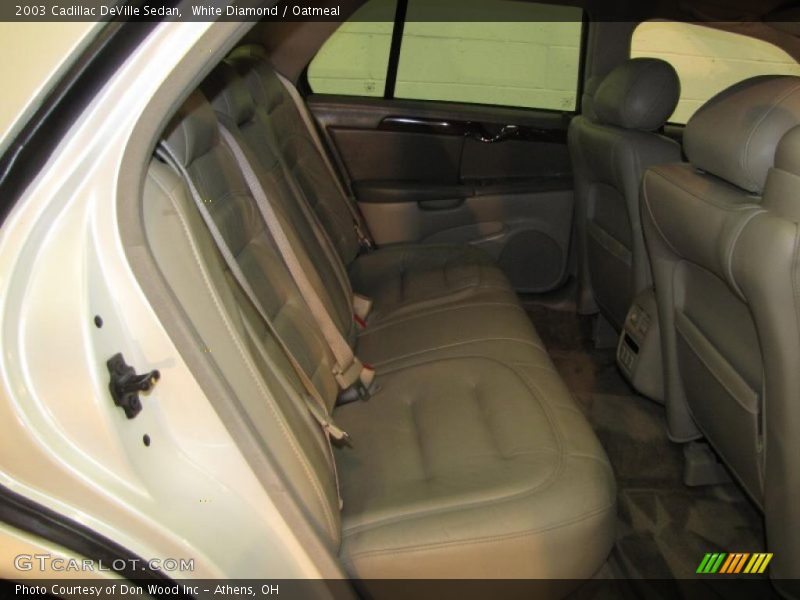 White Diamond / Oatmeal 2003 Cadillac DeVille Sedan
