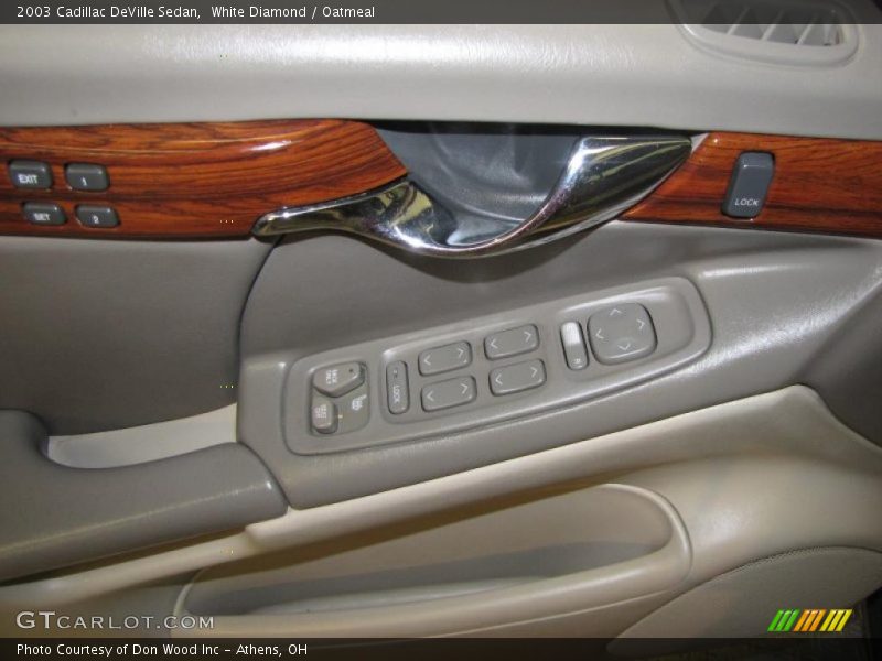 White Diamond / Oatmeal 2003 Cadillac DeVille Sedan