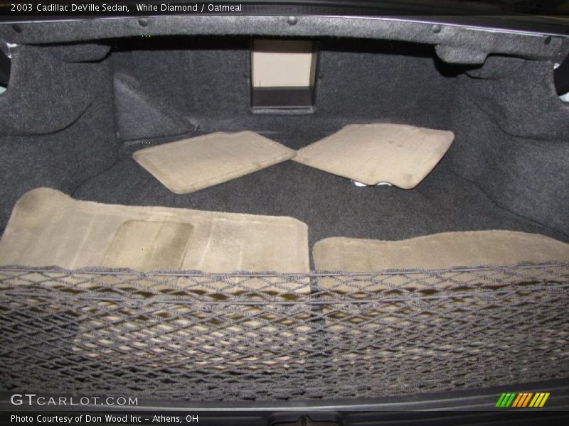 White Diamond / Oatmeal 2003 Cadillac DeVille Sedan