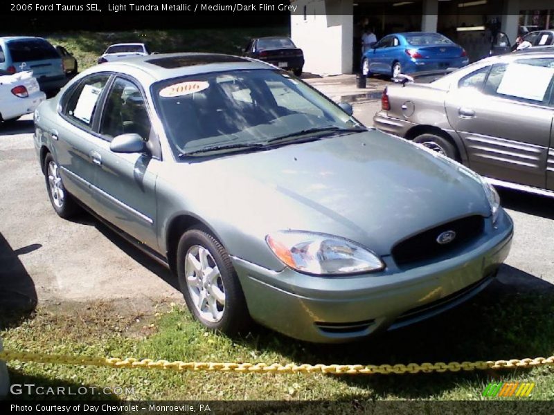 Light Tundra Metallic / Medium/Dark Flint Grey 2006 Ford Taurus SEL