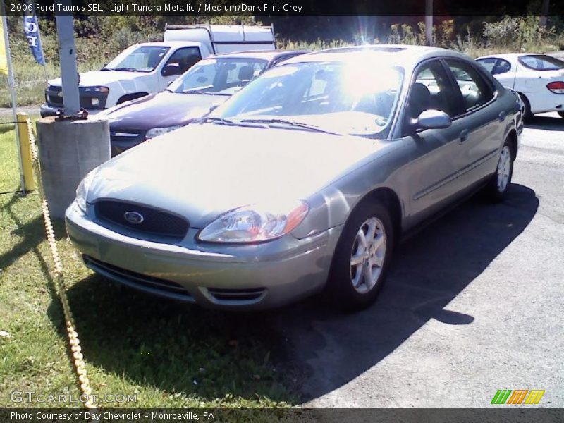 Light Tundra Metallic / Medium/Dark Flint Grey 2006 Ford Taurus SEL