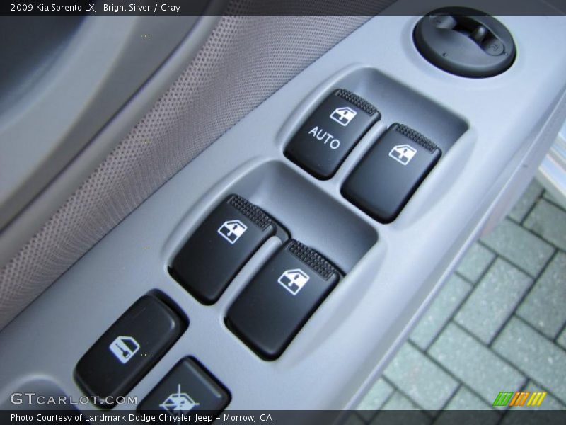 Bright Silver / Gray 2009 Kia Sorento LX