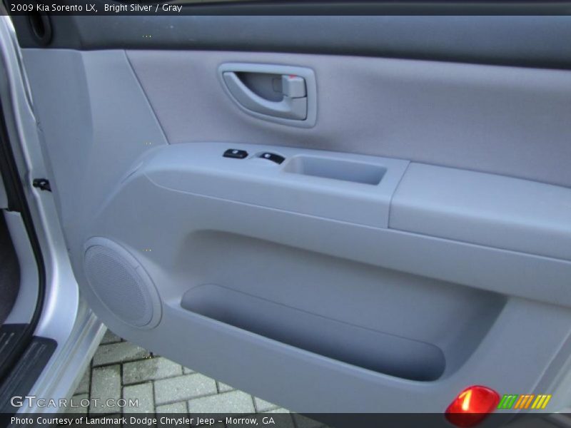 Bright Silver / Gray 2009 Kia Sorento LX