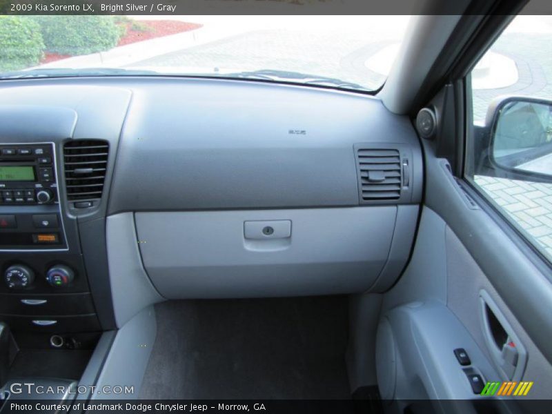 Bright Silver / Gray 2009 Kia Sorento LX