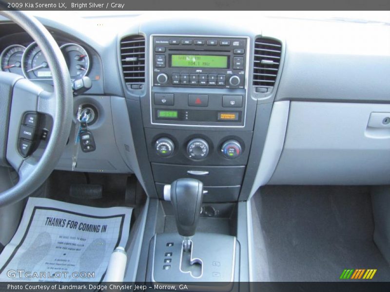Bright Silver / Gray 2009 Kia Sorento LX
