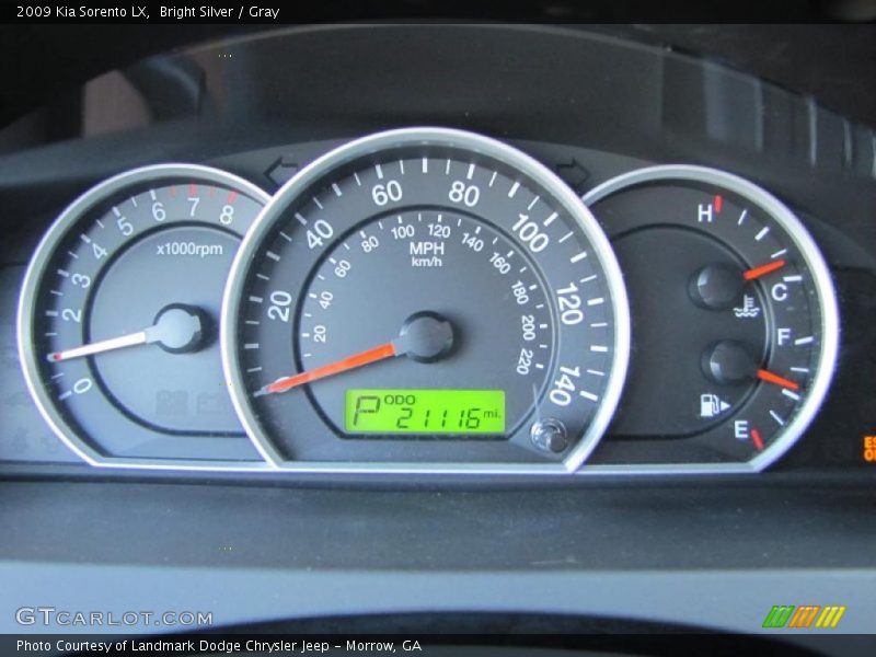 Bright Silver / Gray 2009 Kia Sorento LX