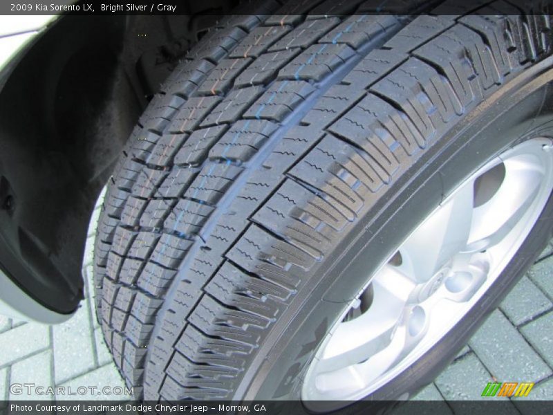 Bright Silver / Gray 2009 Kia Sorento LX