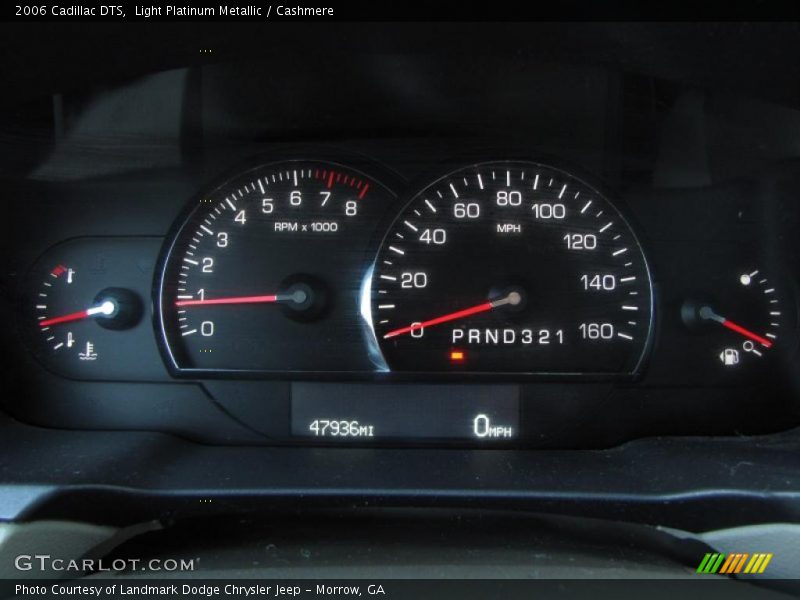 Light Platinum Metallic / Cashmere 2006 Cadillac DTS