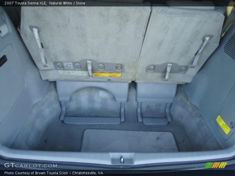 Natural White / Stone 2007 Toyota Sienna XLE