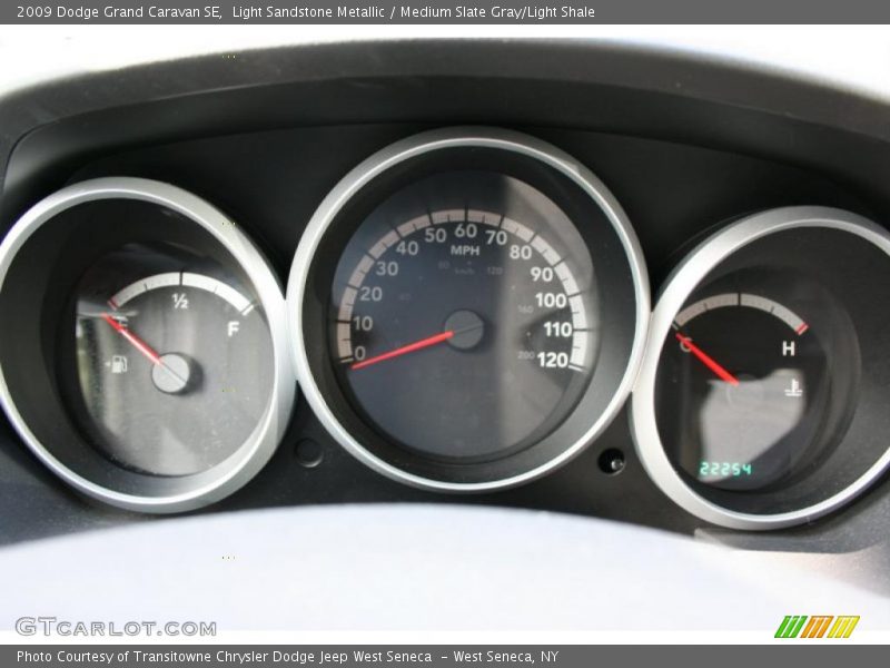 Light Sandstone Metallic / Medium Slate Gray/Light Shale 2009 Dodge Grand Caravan SE