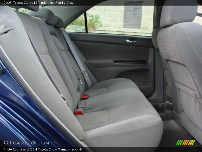 Indigo Ink Pearl / Gray 2005 Toyota Camry LE
