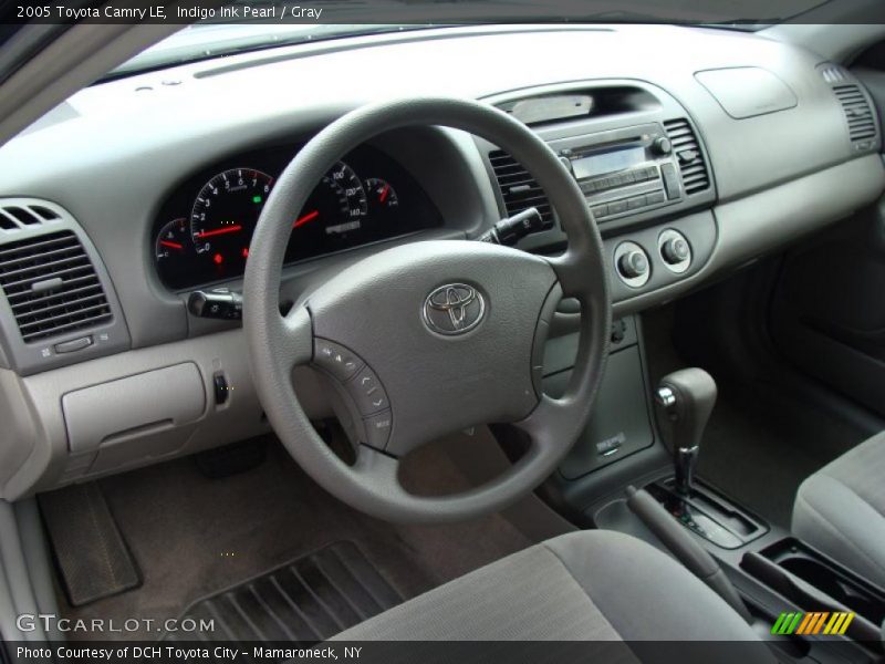 Indigo Ink Pearl / Gray 2005 Toyota Camry LE