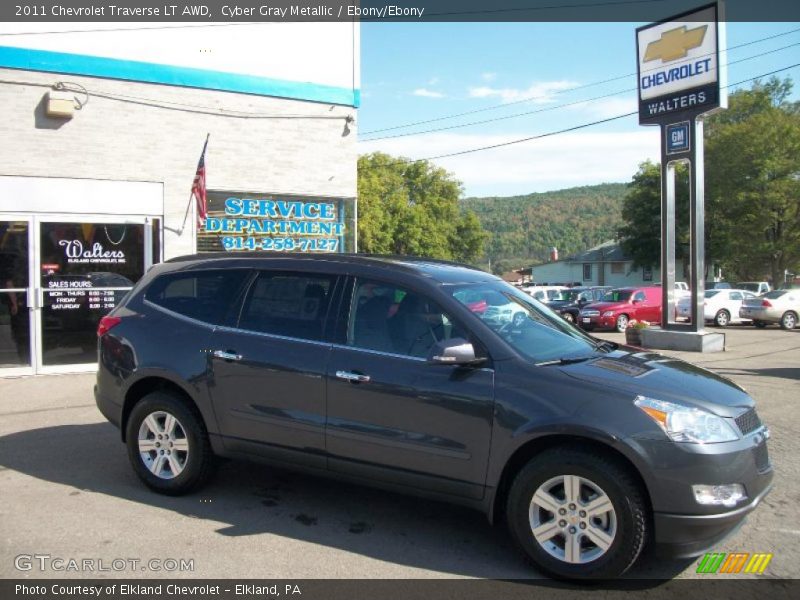 Cyber Gray Metallic / Ebony/Ebony 2011 Chevrolet Traverse LT AWD