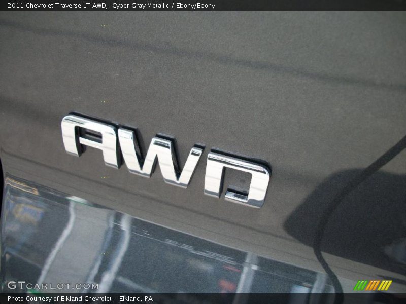 Cyber Gray Metallic / Ebony/Ebony 2011 Chevrolet Traverse LT AWD