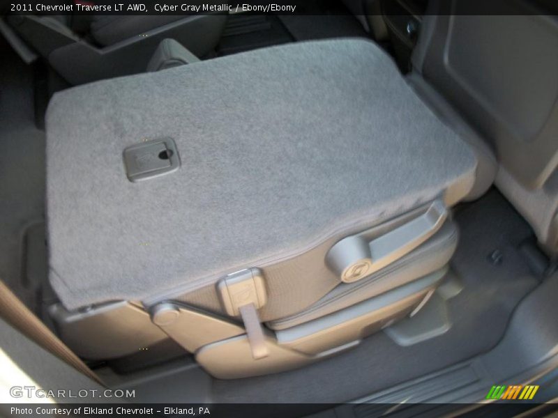 Cyber Gray Metallic / Ebony/Ebony 2011 Chevrolet Traverse LT AWD