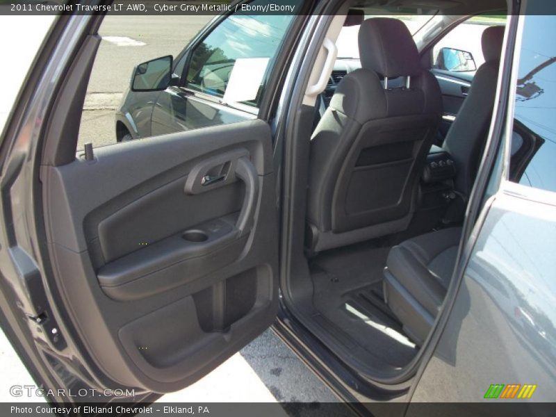 Cyber Gray Metallic / Ebony/Ebony 2011 Chevrolet Traverse LT AWD