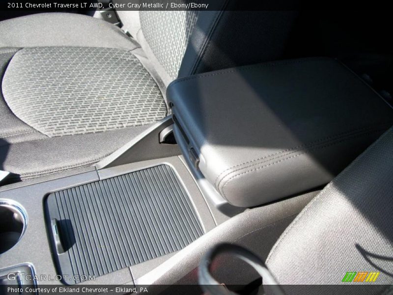 Cyber Gray Metallic / Ebony/Ebony 2011 Chevrolet Traverse LT AWD
