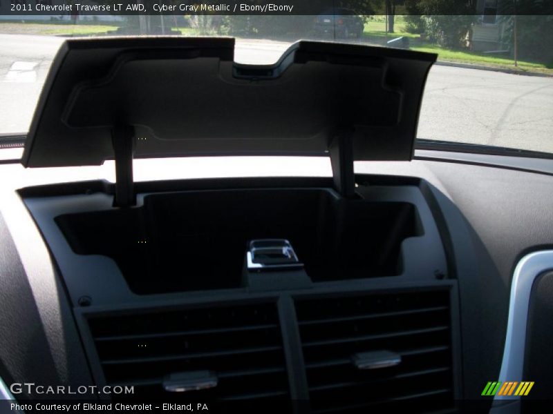 Cyber Gray Metallic / Ebony/Ebony 2011 Chevrolet Traverse LT AWD