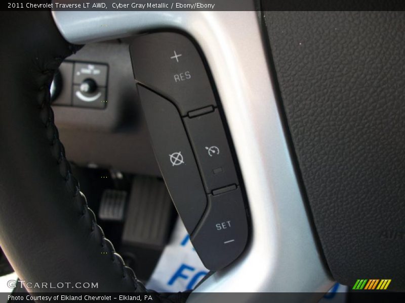Cyber Gray Metallic / Ebony/Ebony 2011 Chevrolet Traverse LT AWD