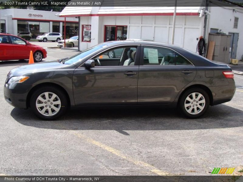 Magnetic Gray Metallic / Ash 2007 Toyota Camry XLE