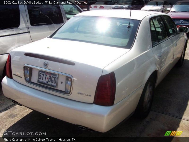 White Diamond Pearl / Oatmeal 2002 Cadillac DeVille Sedan