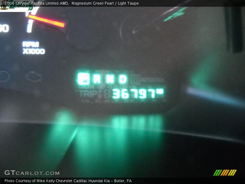 Magnesium Green Pearl / Light Taupe 2006 Chrysler Pacifica Limited AWD