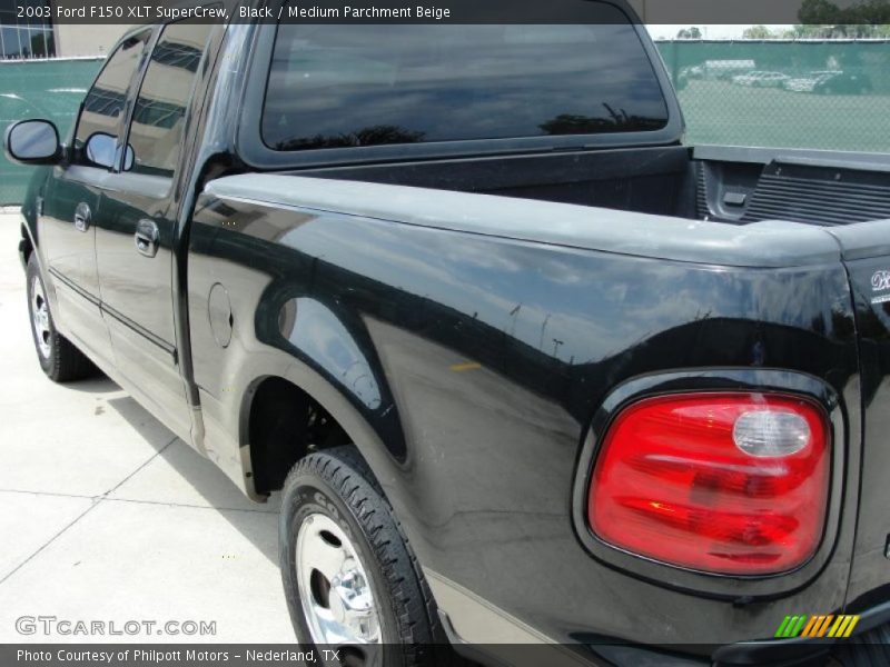 Black / Medium Parchment Beige 2003 Ford F150 XLT SuperCrew