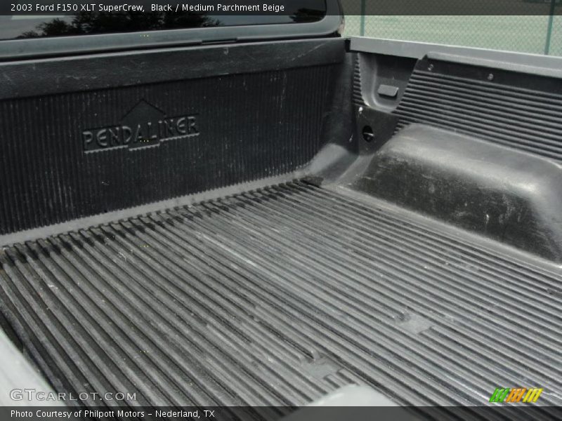 Black / Medium Parchment Beige 2003 Ford F150 XLT SuperCrew