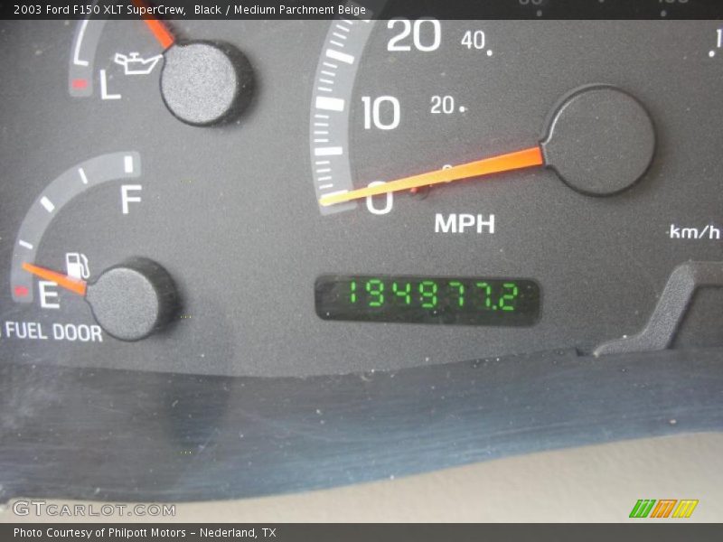 Black / Medium Parchment Beige 2003 Ford F150 XLT SuperCrew