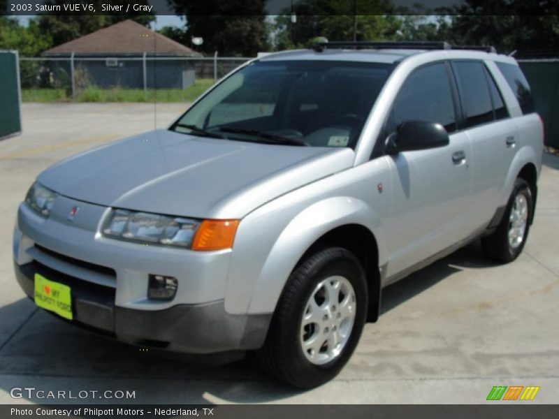 Silver / Gray 2003 Saturn VUE V6