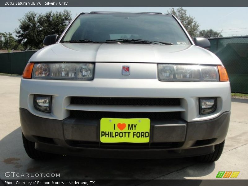 Silver / Gray 2003 Saturn VUE V6