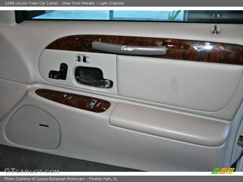 Silver Frost Metallic / Light Graphite 1998 Lincoln Town Car Cartier