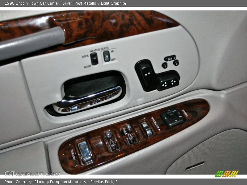 Silver Frost Metallic / Light Graphite 1998 Lincoln Town Car Cartier