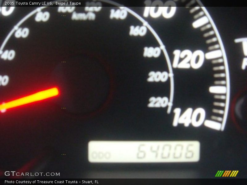 Beige / Taupe 2005 Toyota Camry LE V6