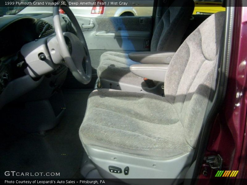Deep Amethyst Pearl / Mist Gray 1999 Plymouth Grand Voyager SE