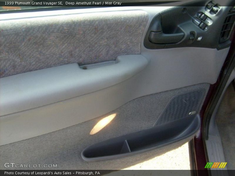 Deep Amethyst Pearl / Mist Gray 1999 Plymouth Grand Voyager SE
