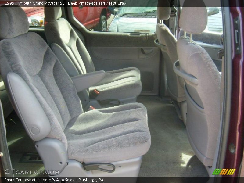 Deep Amethyst Pearl / Mist Gray 1999 Plymouth Grand Voyager SE