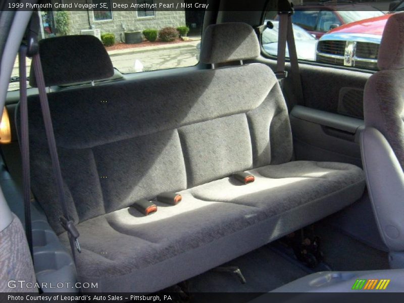 Deep Amethyst Pearl / Mist Gray 1999 Plymouth Grand Voyager SE