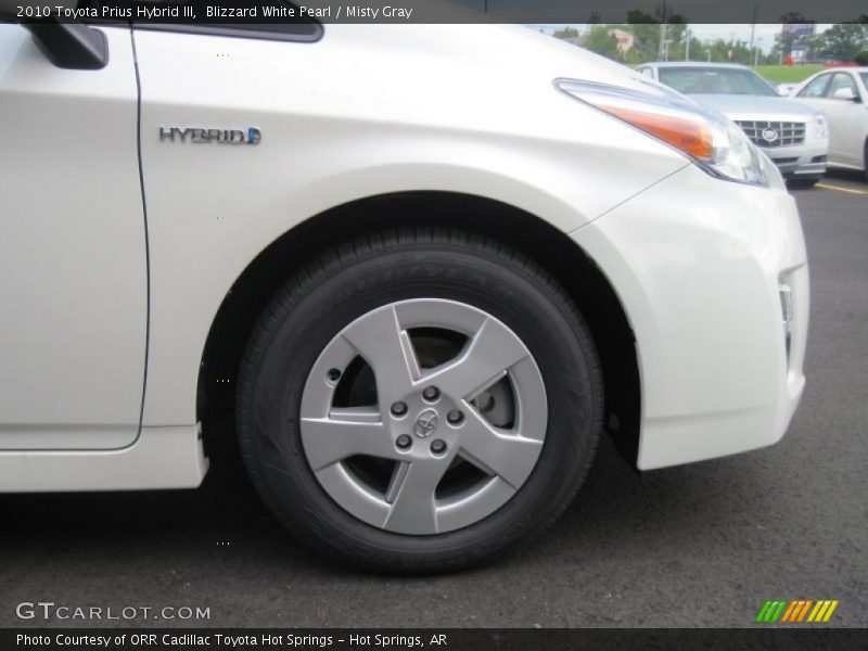 Blizzard White Pearl / Misty Gray 2010 Toyota Prius Hybrid III