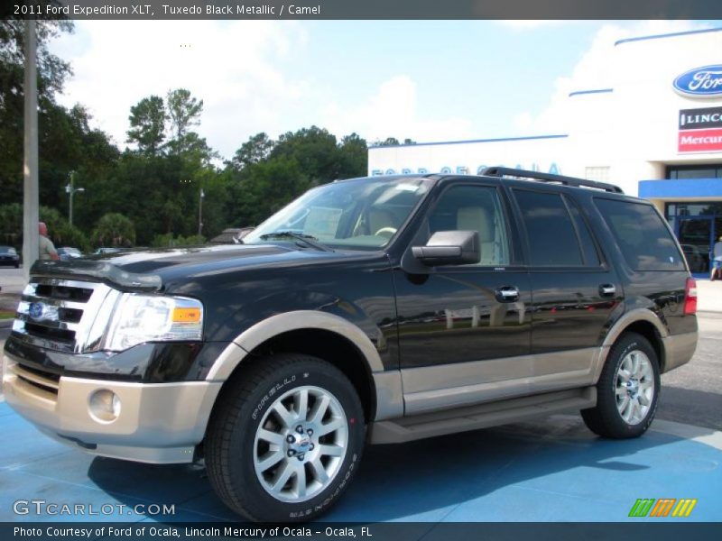 Tuxedo Black Metallic / Camel 2011 Ford Expedition XLT