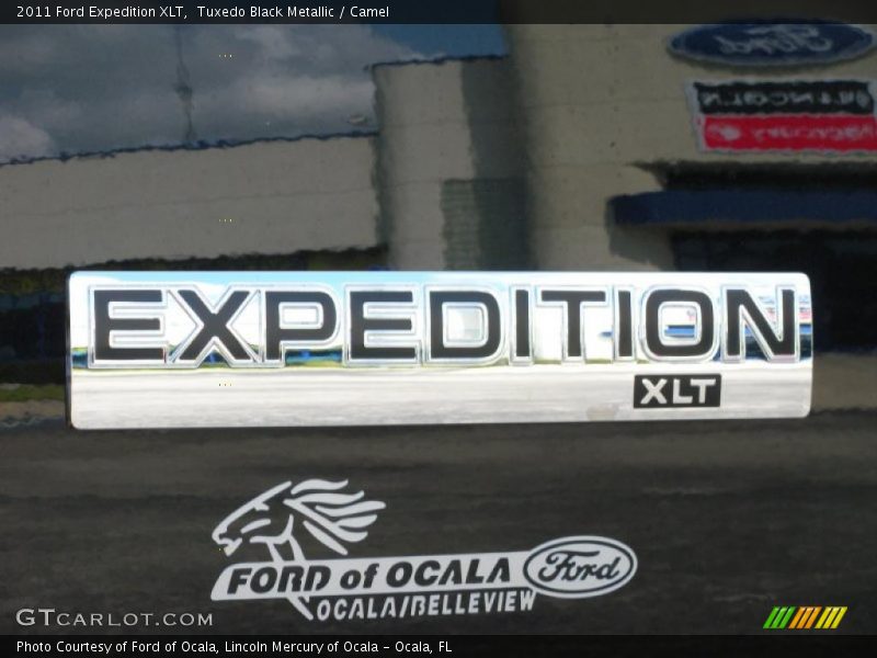 Tuxedo Black Metallic / Camel 2011 Ford Expedition XLT