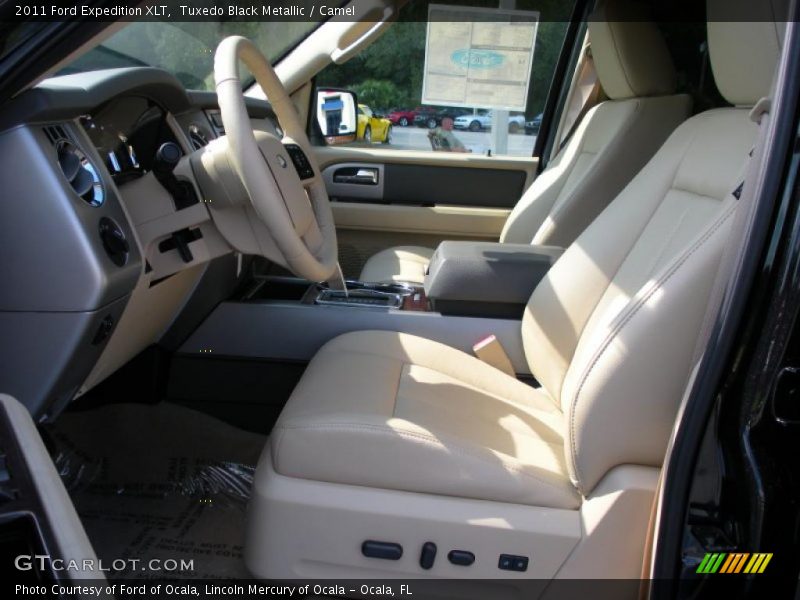 Tuxedo Black Metallic / Camel 2011 Ford Expedition XLT